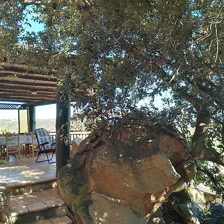 Stefy Porto Taverna Cala Ghjlgolu * Монте Петросу