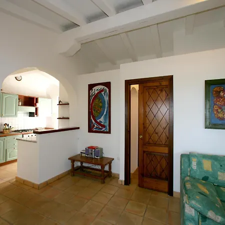 Stefy Porto Taverna Cala Ghjlgolu * Monte Petrosu